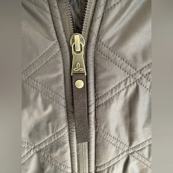 Prana Esla Charcoal Quilted Puffer Jacket *NEW WITH TAGS* - Picture 4 of 16